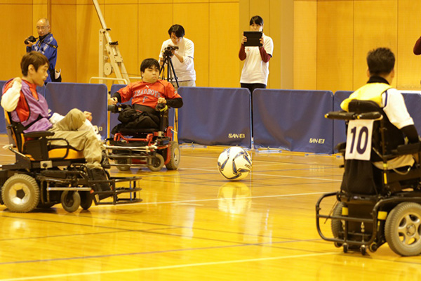 電動車椅子サッカー